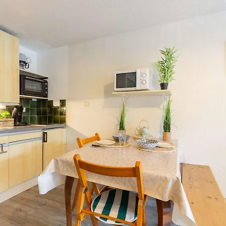 4 Pers, Proche Commerces Et Telepherique, Balcon Et Navette Gratuite - Fr-1-296-506 Apartmán *