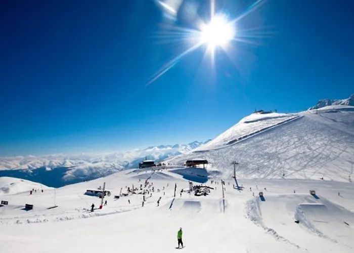 Confortable A Lary Pour 4 Personnes, Proche Telecabine - Fr-1-296-506 * サン・ラリー・スラン