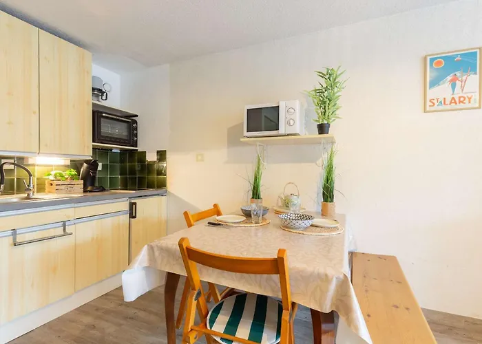 Confortable A Lary Pour 4 Personnes, Proche Telecabine - Fr-1-296-506 アパート *