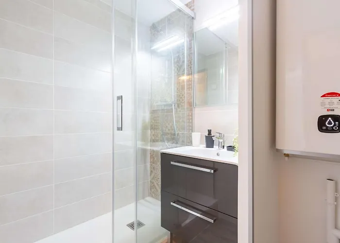 Confortable A Lary Pour 4 Personnes, Proche Telecabine - Fr-1-296-506 アパート サン・ラリー・スラン