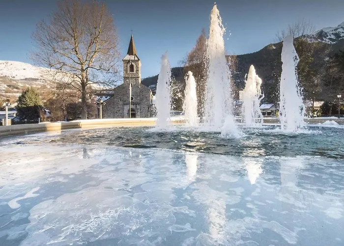 Confortable A Lary Pour 4 Personnes, Proche Telecabine - Fr-1-296-506 * サン・ラリー・スラン